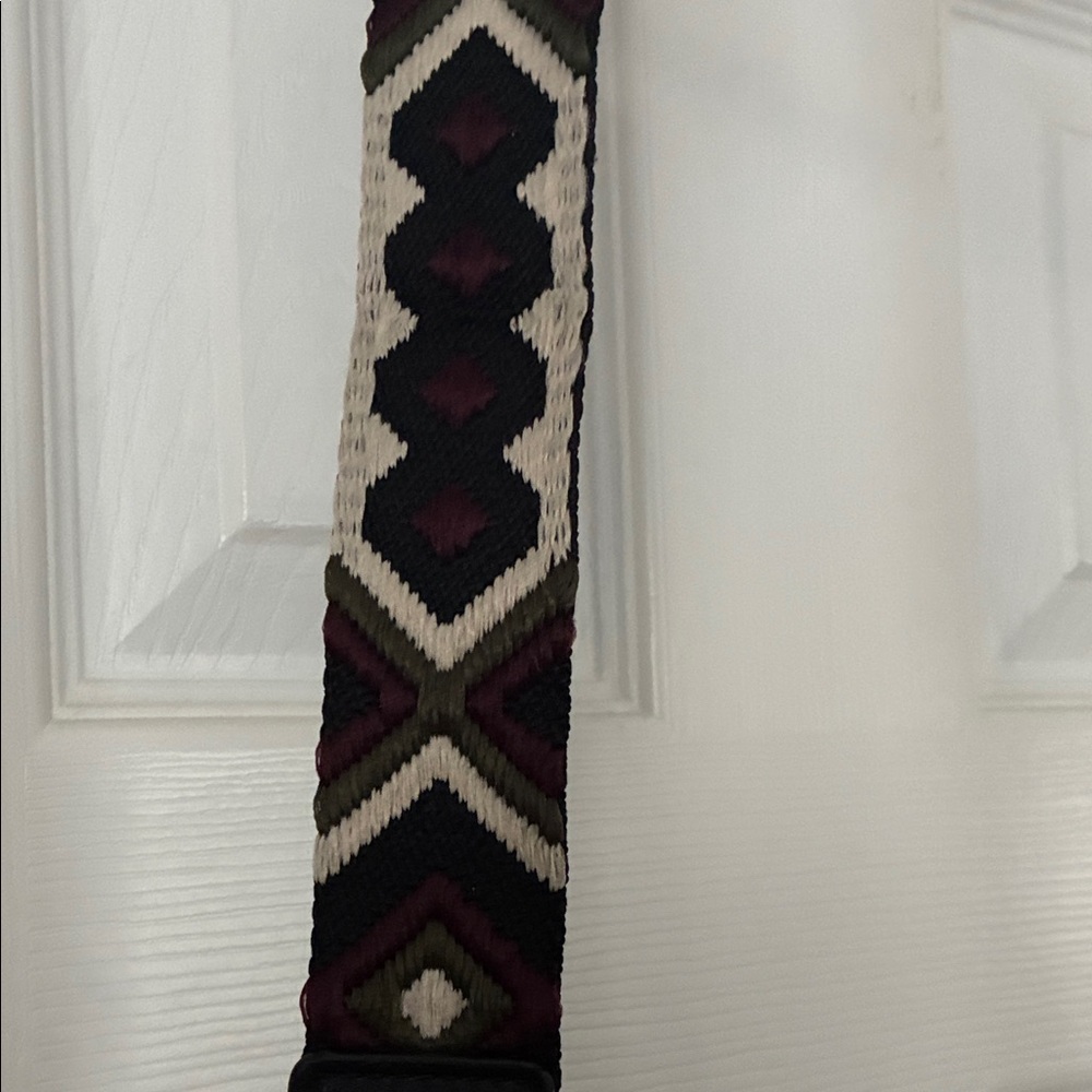 Mali+Lili Black Crossbody Bag with Patterned Strap - Picture 3 of 5